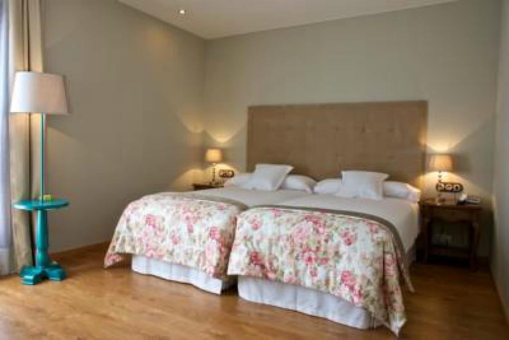 Hotel Villa Monter Alcañiz Buitenkant foto