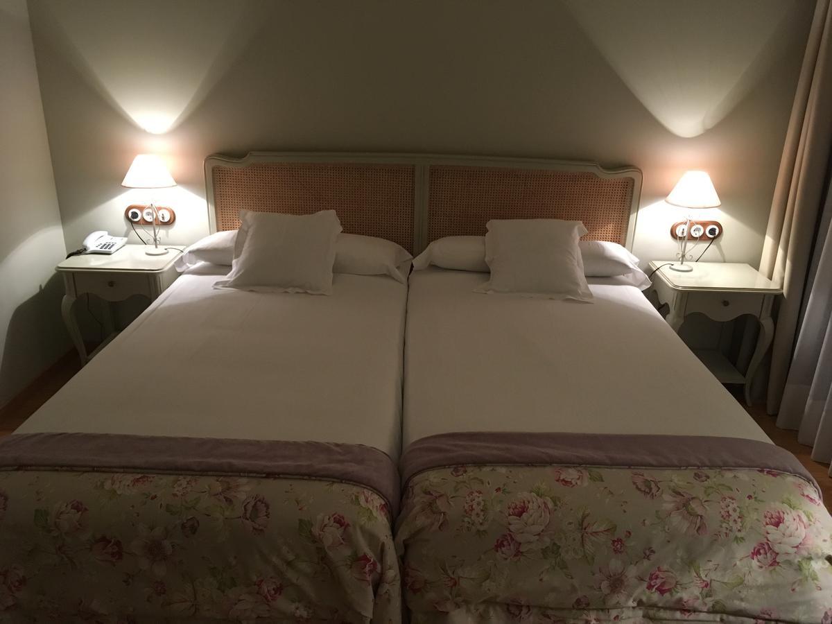 Hotel Villa Monter Alcañiz Buitenkant foto