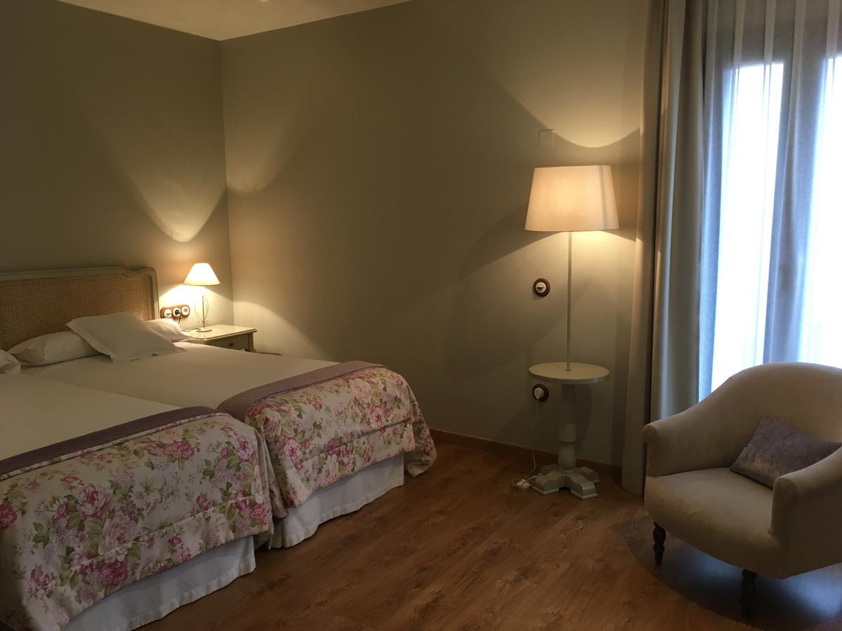 Hotel Villa Monter Alcañiz Buitenkant foto