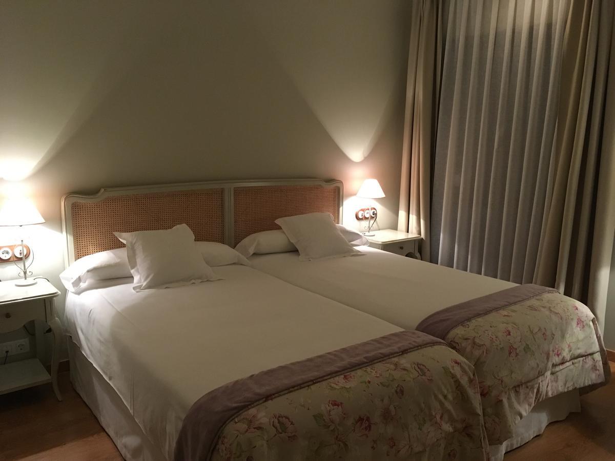 Hotel Villa Monter Alcañiz Buitenkant foto