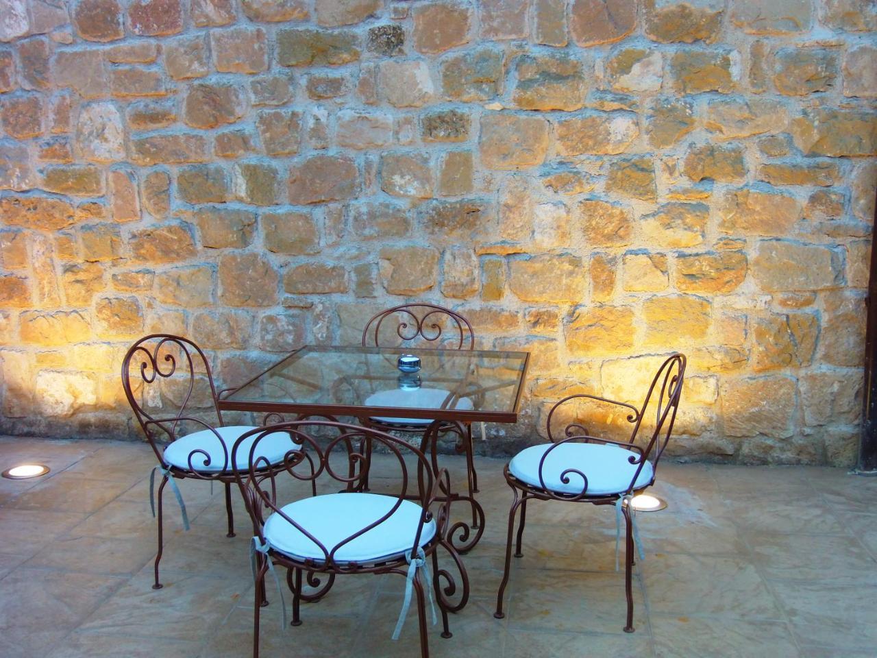Hotel Villa Monter Alcañiz Buitenkant foto